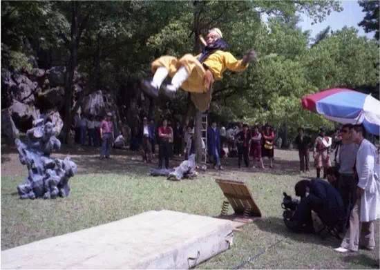 86版西游记拍摄全过程,幕后的故事你知道吗?看完没有不哭的!向经典致敬!-八彩历史