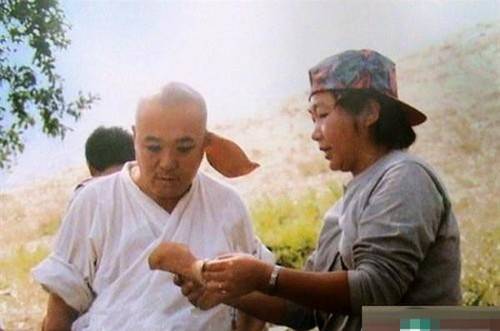 86版西游记拍摄全过程,幕后的故事你知道吗?看完没有不哭的!向经典致敬!-八彩历史